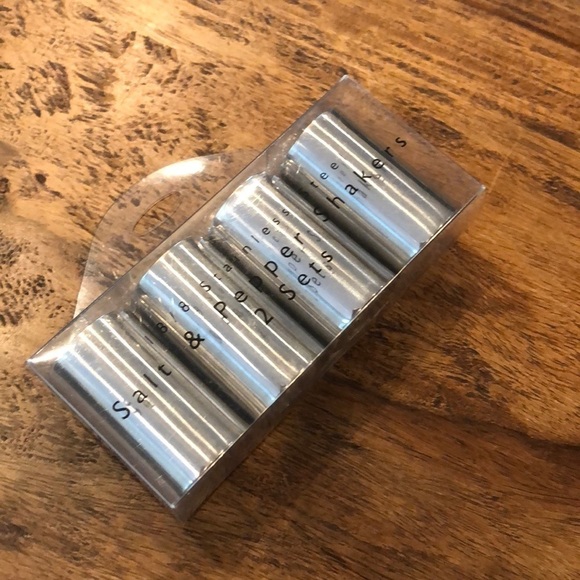 Mini Salt and Pepper Shakers Stainless Steel - Picture 1 of 8